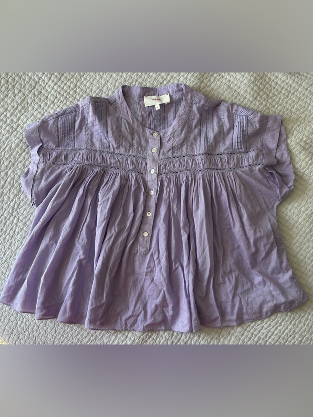 XiRENA Lavender Pintuck Button-Front Tunic